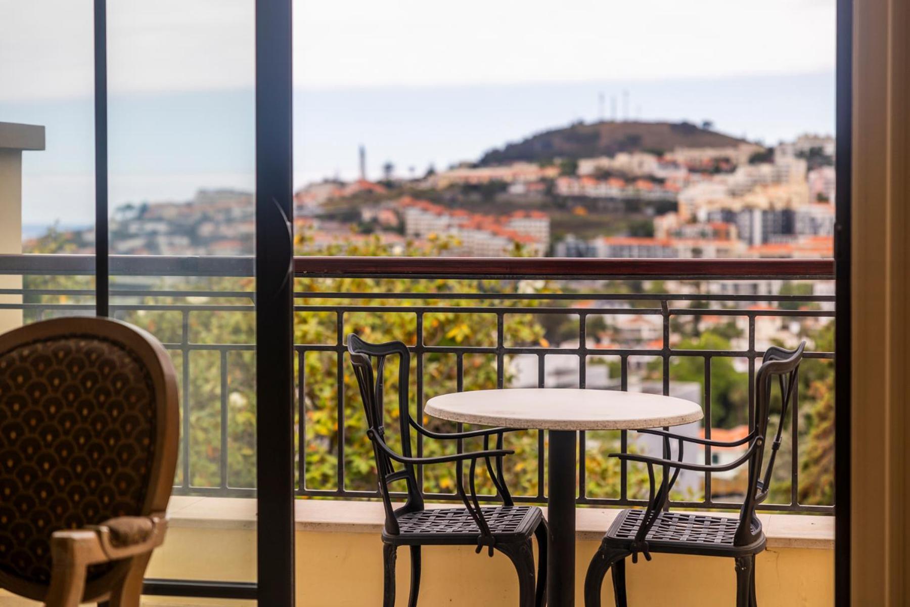 Отель Quinta Funchal Gardens - Adults Only Экстерьер фото
