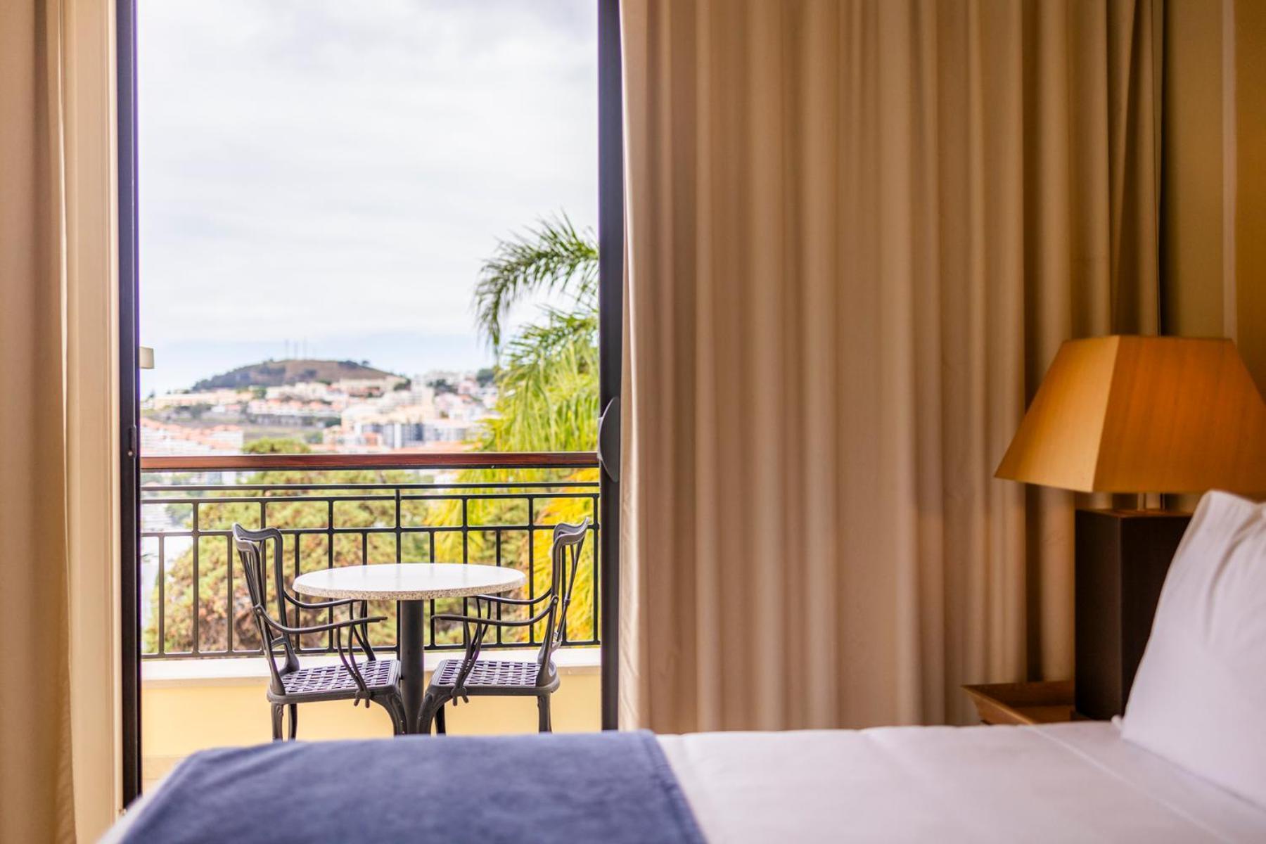 Отель Quinta Funchal Gardens - Adults Only Экстерьер фото