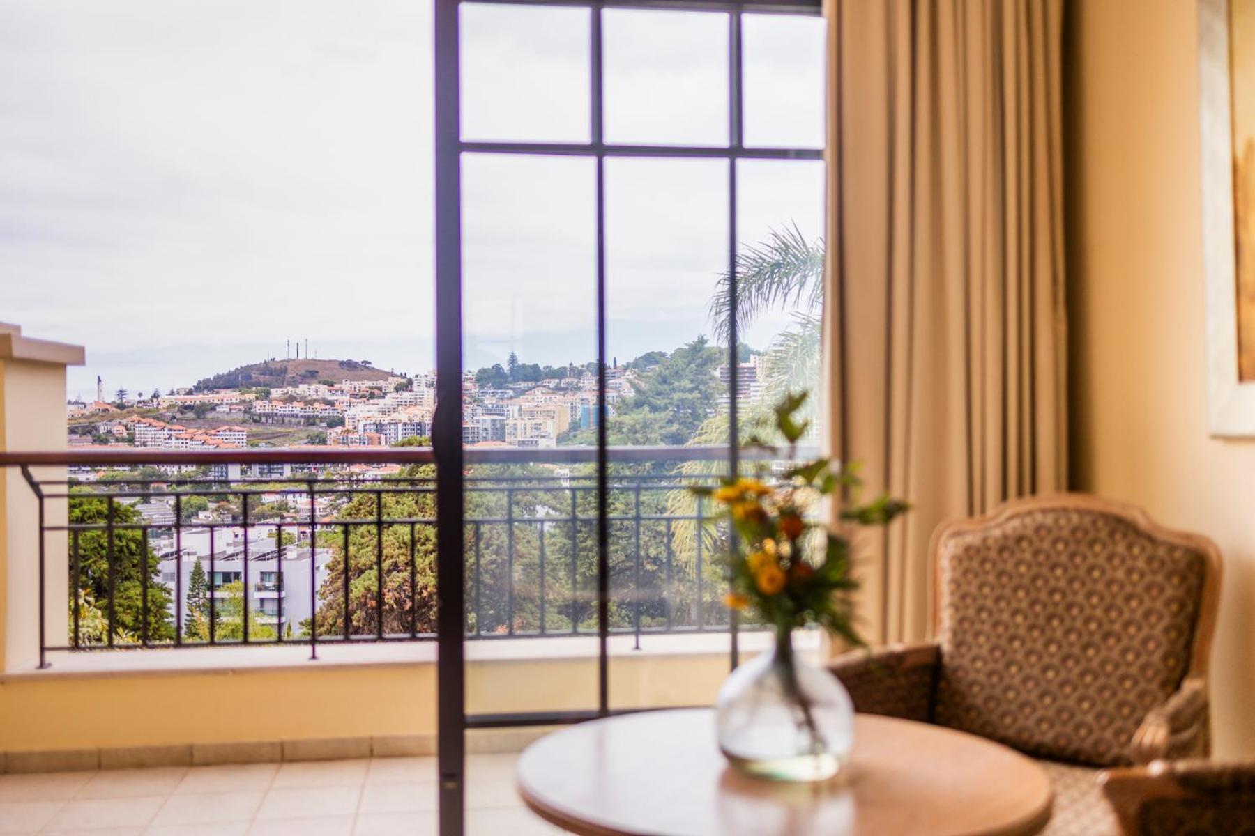 Отель Quinta Funchal Gardens - Adults Only Экстерьер фото