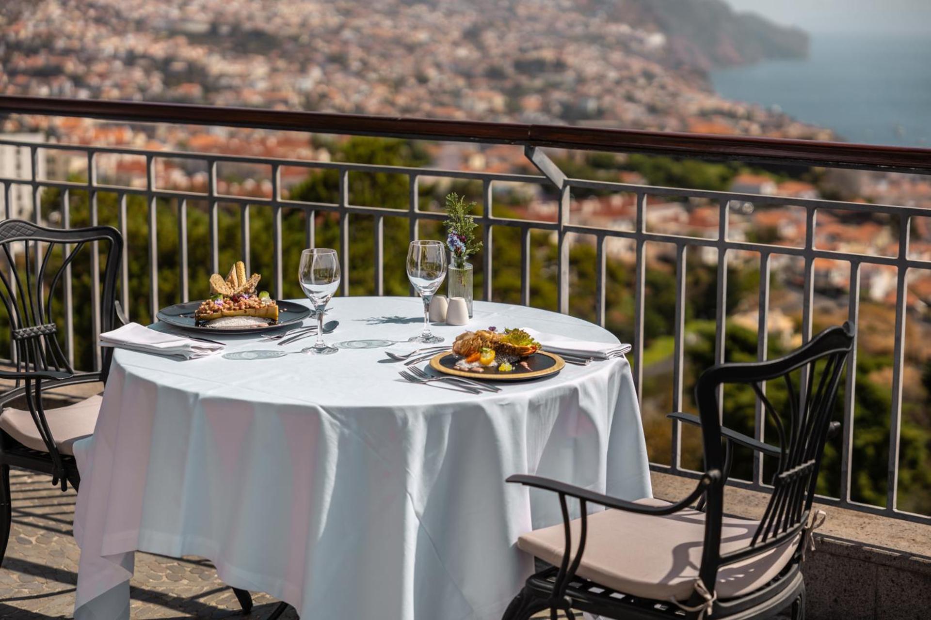 Отель Quinta Funchal Gardens - Adults Only Экстерьер фото